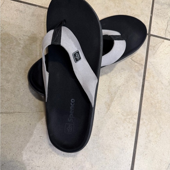 Spenco Black and Gray Men\'s Flip-Flops main image 3
